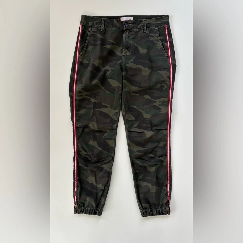 SUNDRY Women's Striped-Trim Camo Jogger Pants Size 25